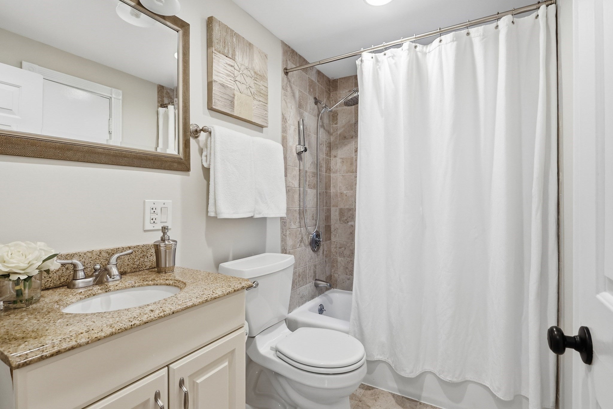 21 Curve Street, Bedford, MA Photo #17