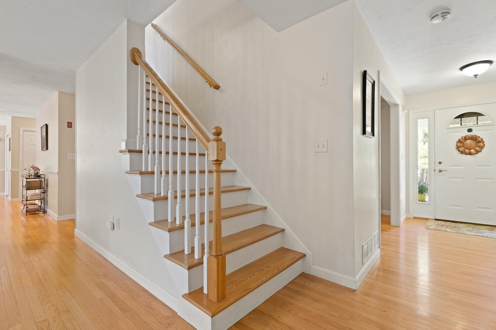 6 Jonathan Dr