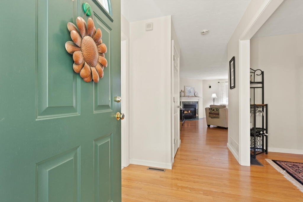 6 Jonathan Dr