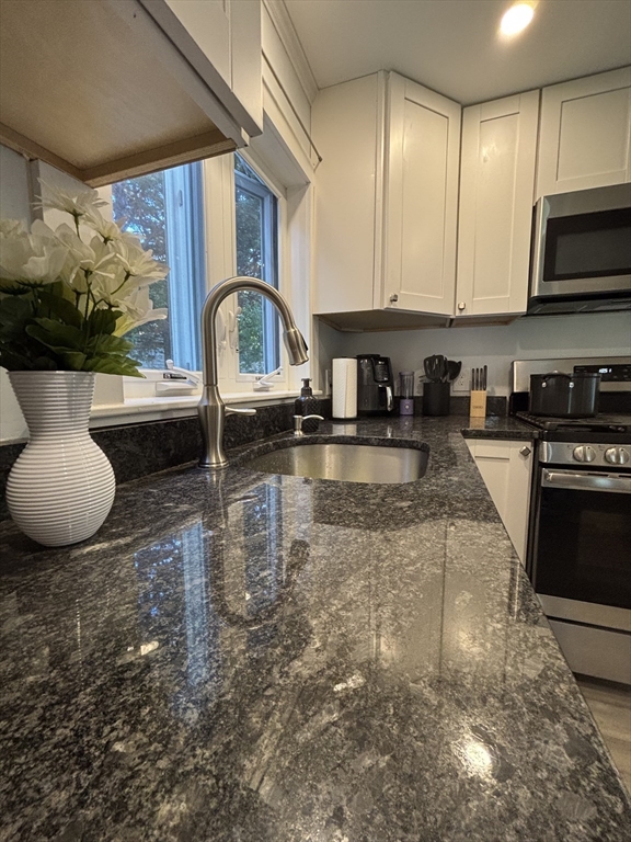 576 Strawberry Hill Rd