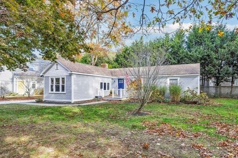 576 Strawberry Hill Rd Barnstable MA 02632