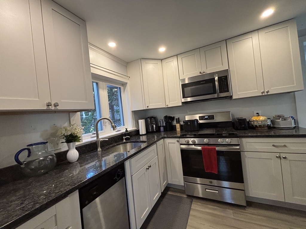 576 Strawberry Hill Rd