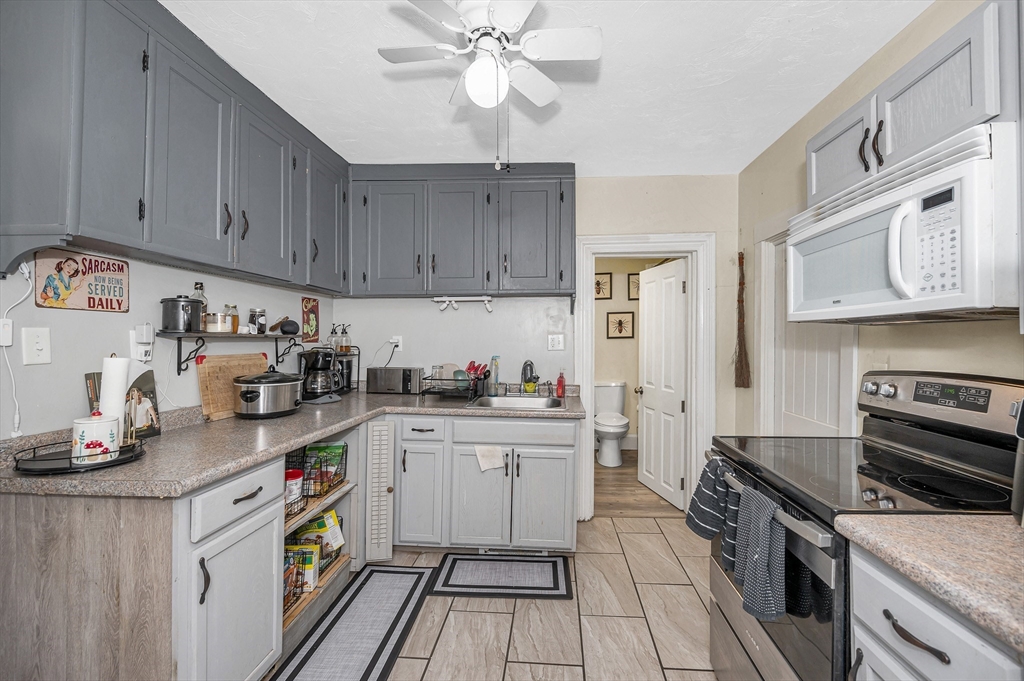 2 Lakeview Ave
