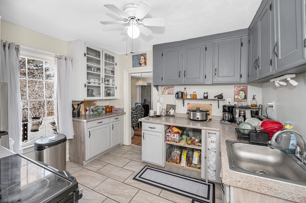 2 Lakeview Ave