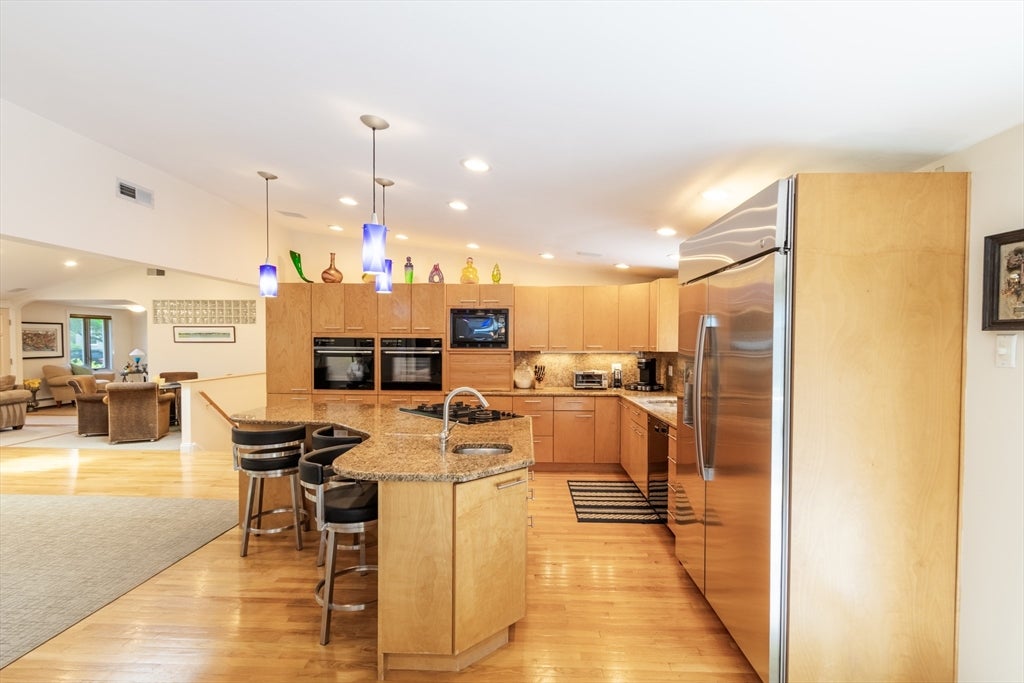 16 Leonard Rd