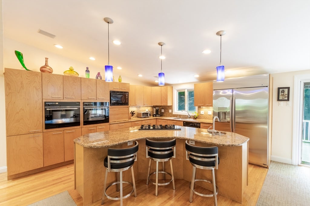 16 Leonard Rd