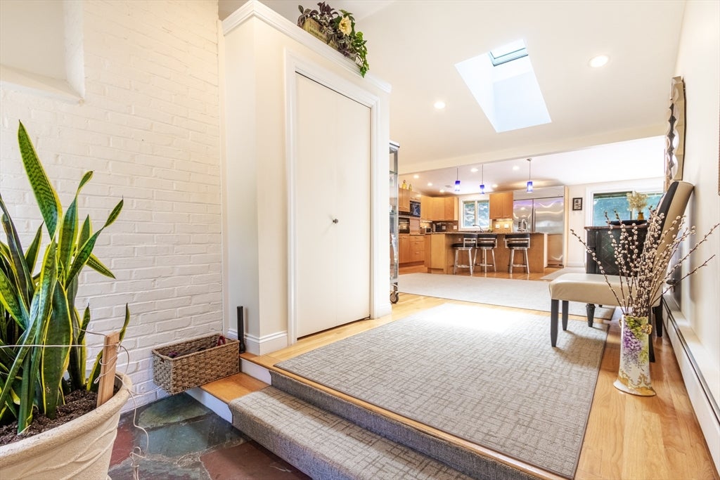 16 Leonard Rd