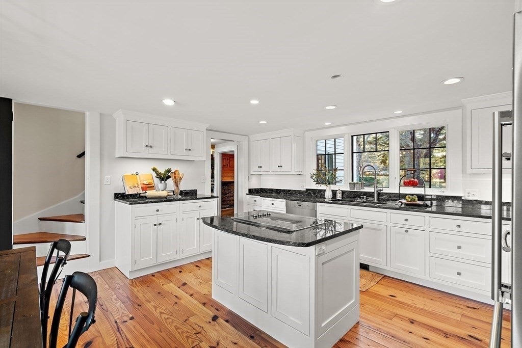 110 Spencer Brook Road, Concord, MA, 110 Spencer Brook Road, Concord, MA Photo #8