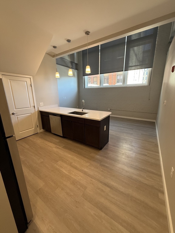 6 Chatham Street 305