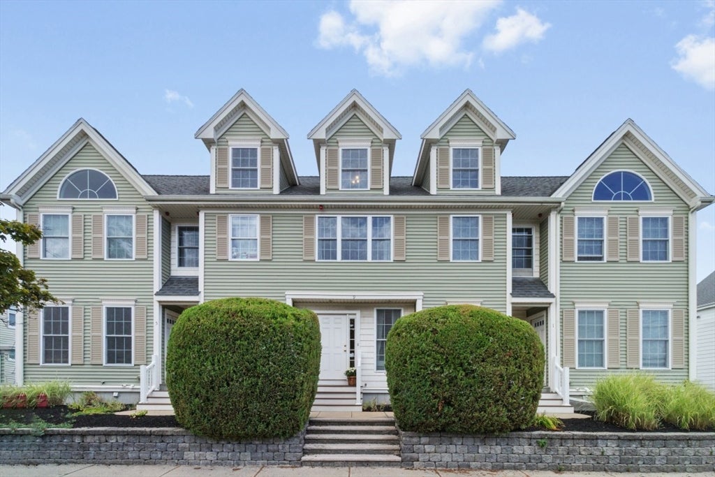 9 Russell St #3, Waltham, MA, 9 Russell St #3, Waltham, MA Photo #1