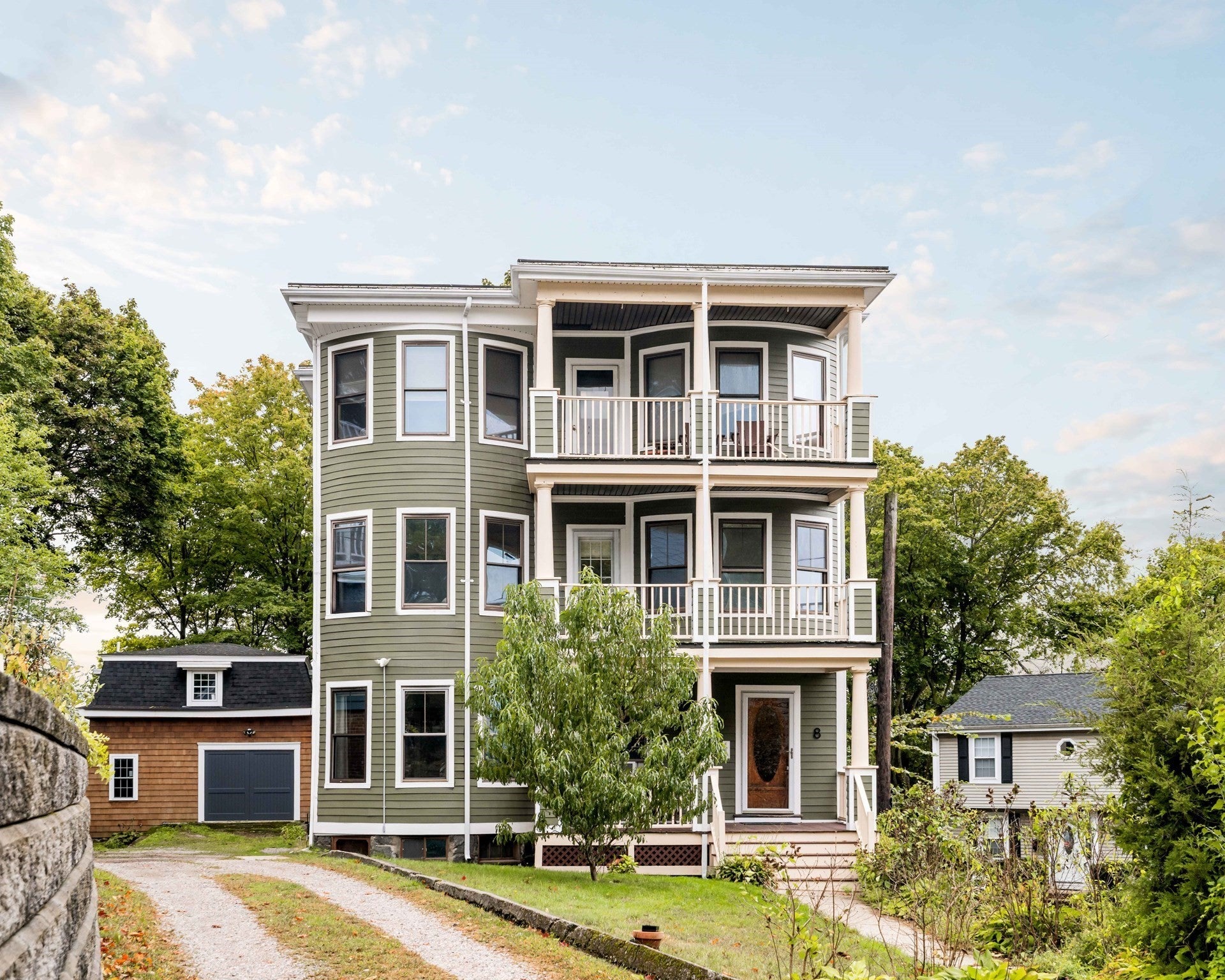 Photo of 8 Pine St, Boston, MA