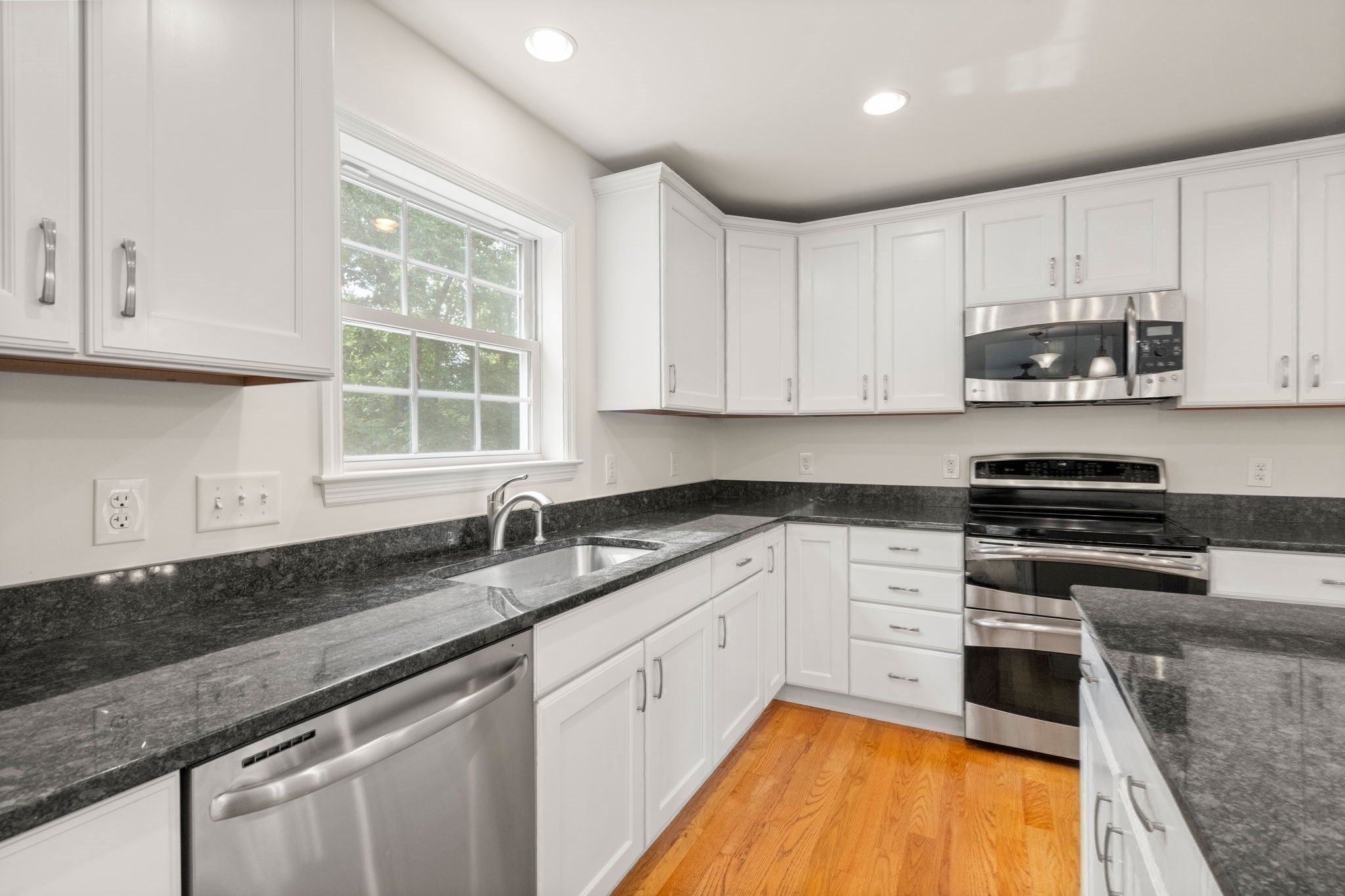 175 Colburn Street, Westwood, MA Photo #10