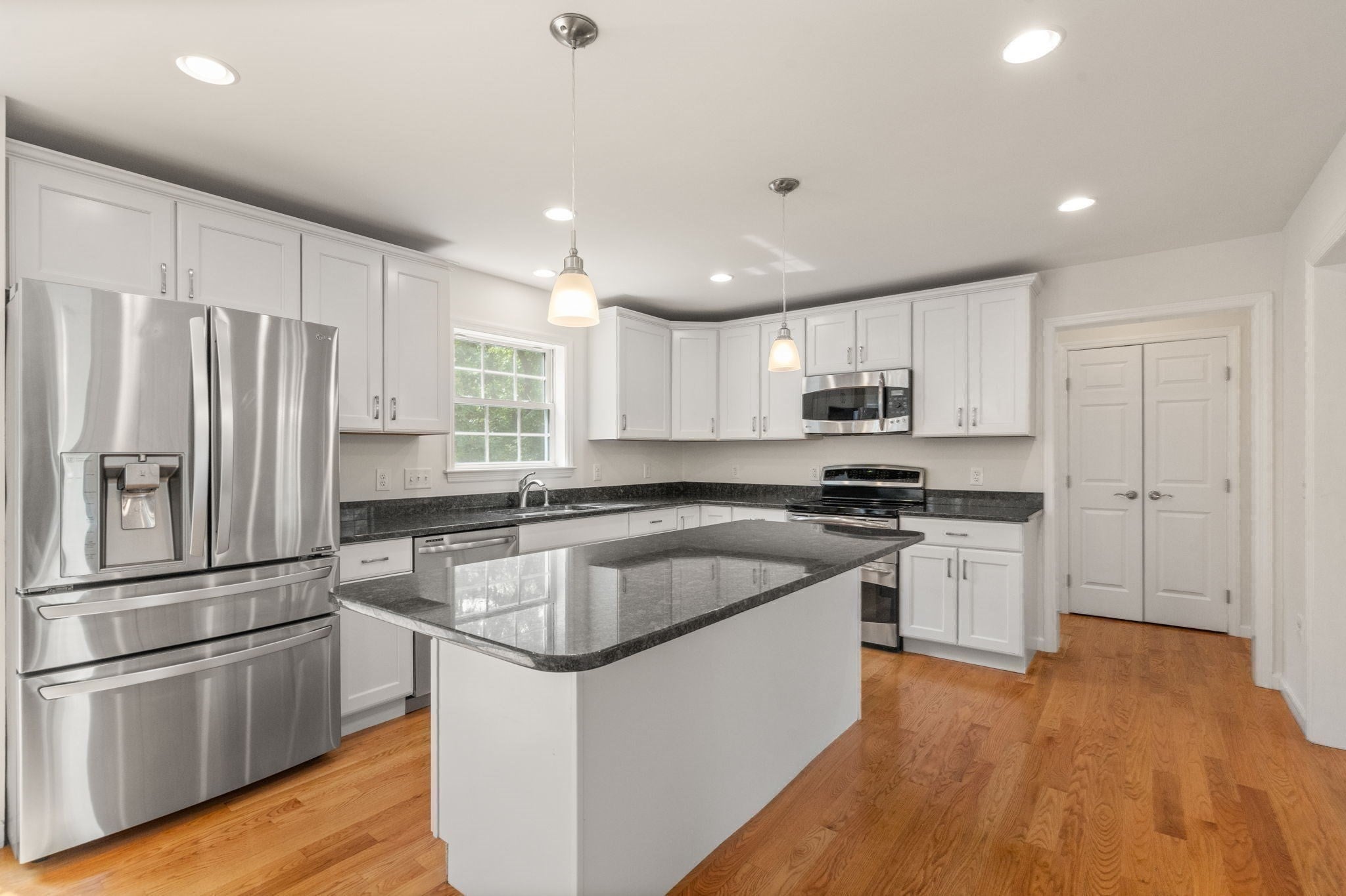 175 Colburn Street, Westwood, MA Photo #8