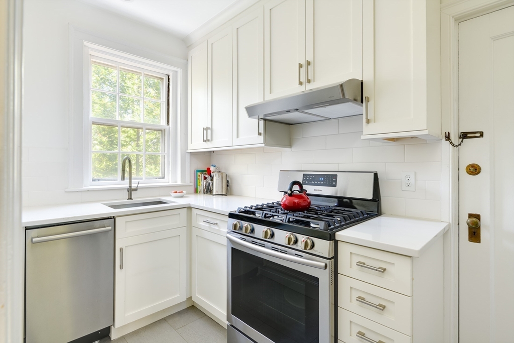 41 Bowdoin Street 28
