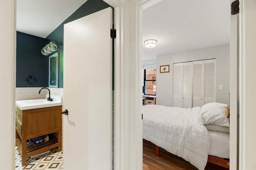 56 Prince Street 11