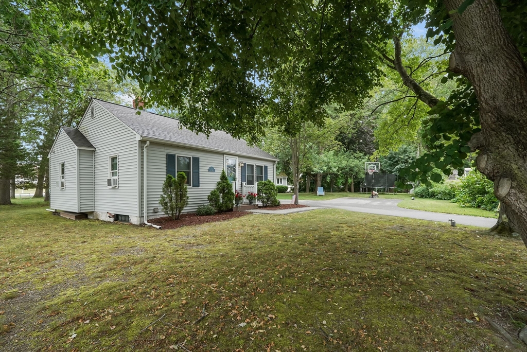 4 Mott Drive