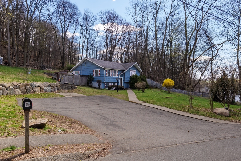 17 Golden Hill Avenue