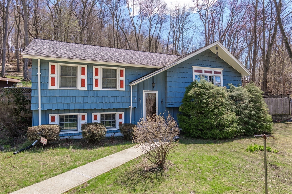 17 Golden Hill Avenue