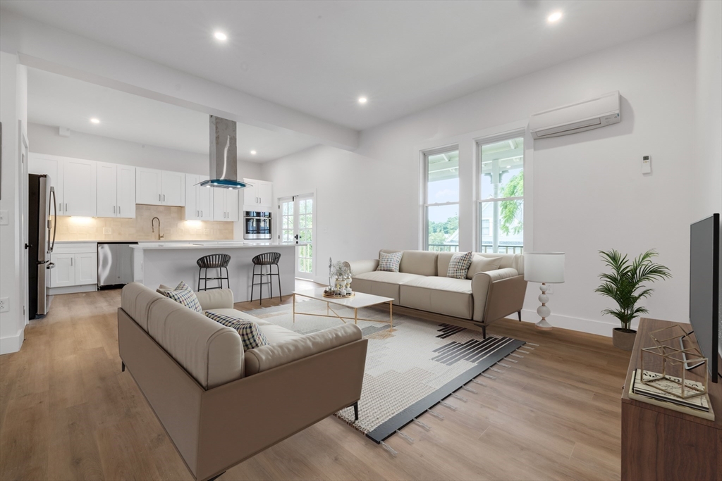 119 W Highland Ave 1