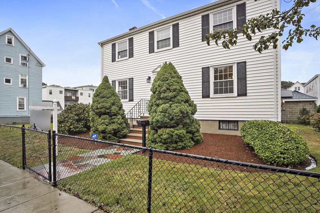 141 Irving St