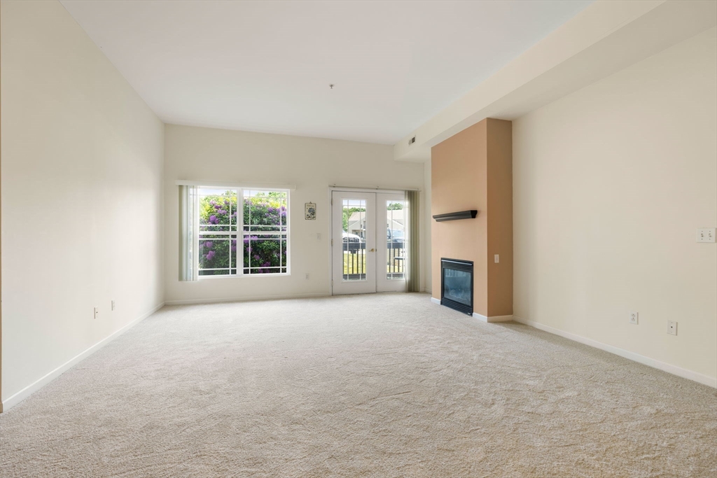 218 Reservoir St 103