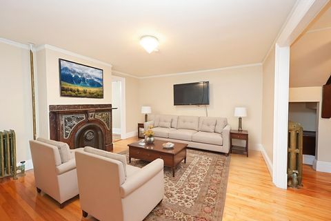 83 South Main 83 Randolph MA 02368