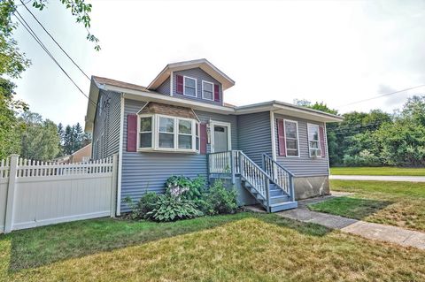 51 Brandon Rd Dudley MA 01571