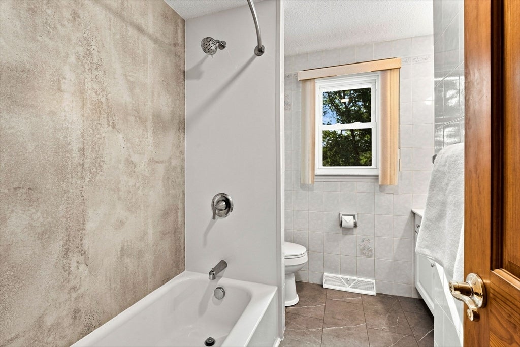 133 Mill Street, Burlington, MA Photo #22