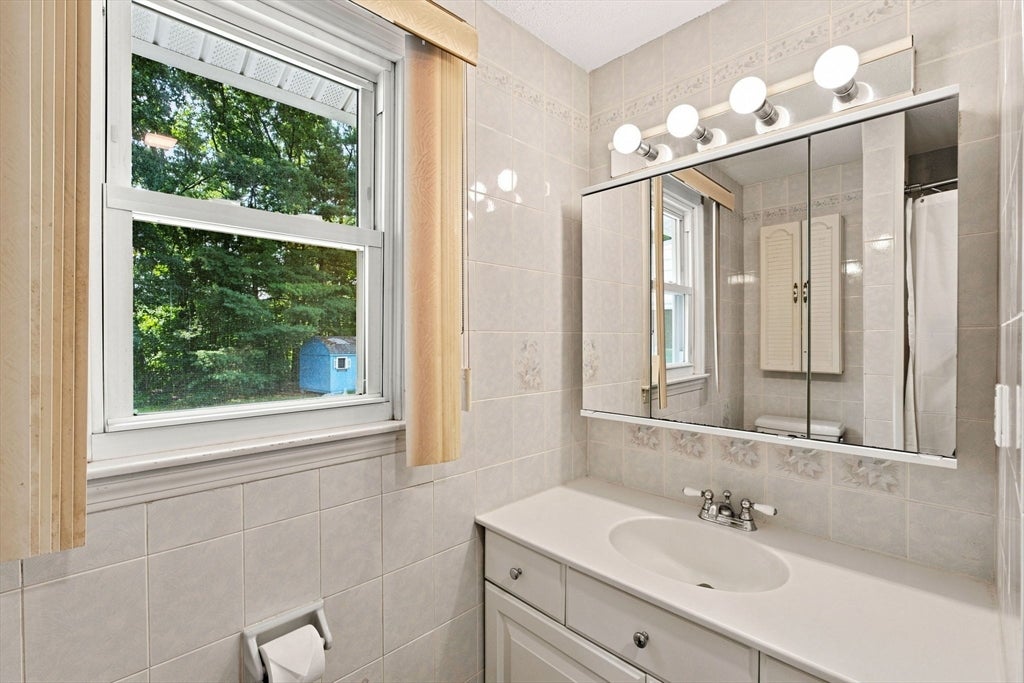 133 Mill Street, Burlington, MA Photo #23