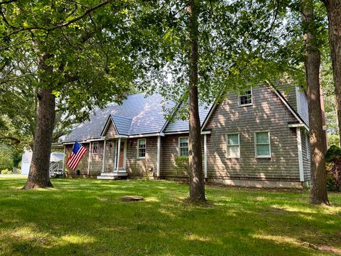 158 Little River Rd Dartmouth MA 02748