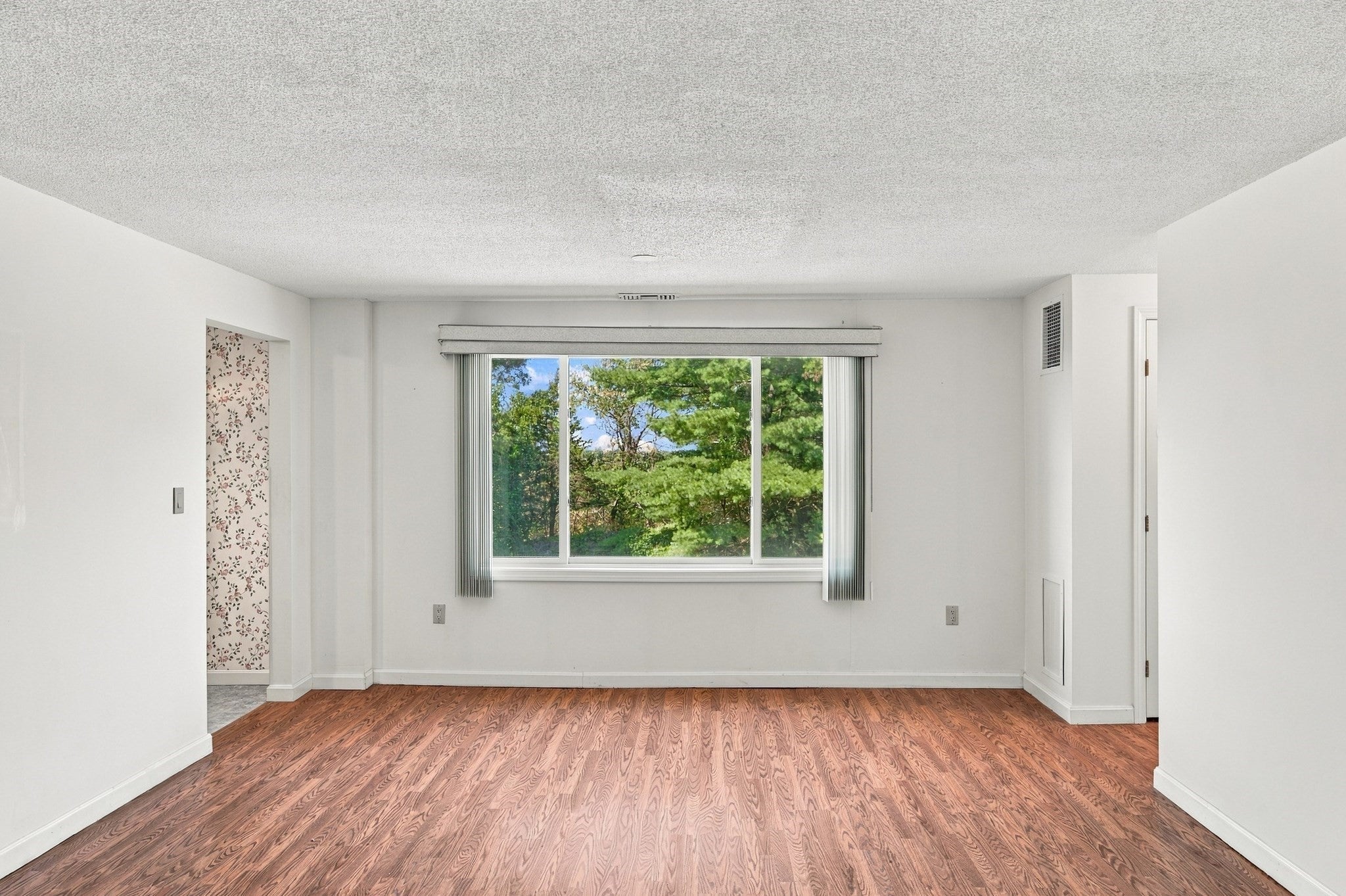 12 Ledgewood Way #21, Peabody, MA Photo #18