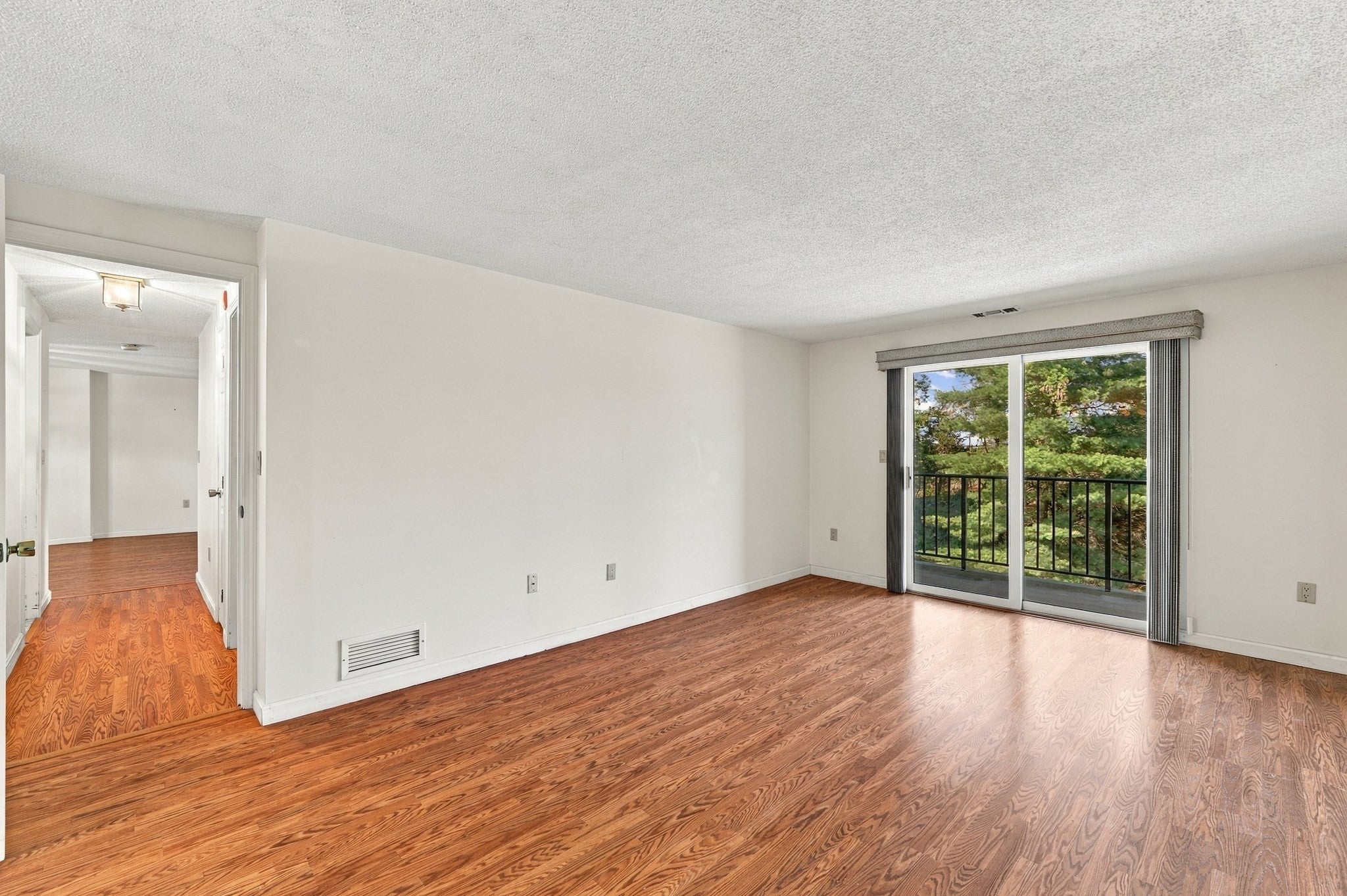 12 Ledgewood Way #21, Peabody, MA Photo #27