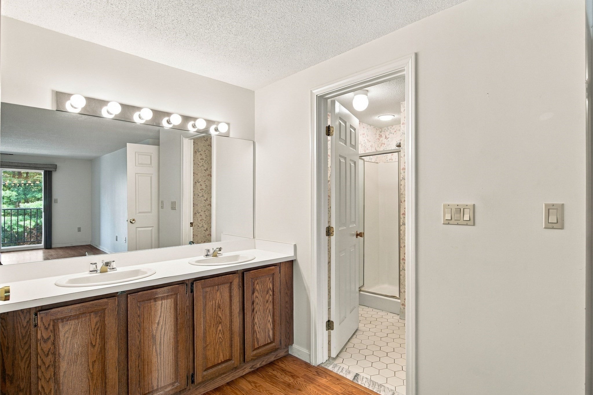 12 Ledgewood Way #21, Peabody, MA Photo #28