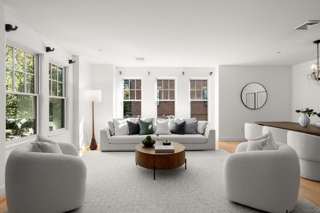 125 Crowninshield Road 125