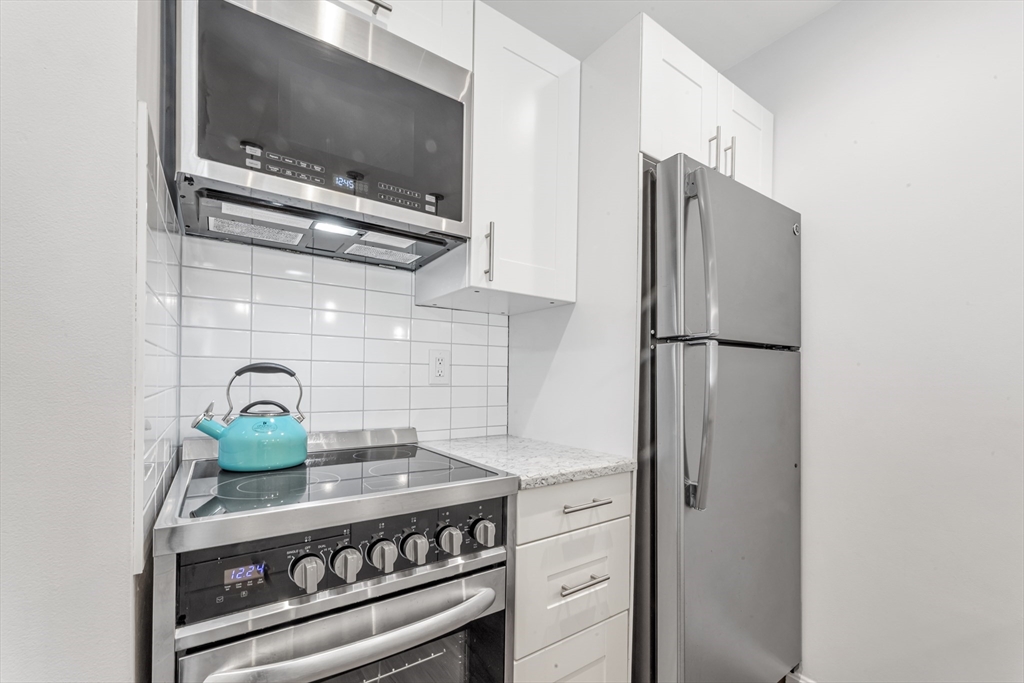 133 Commander Shea Blvd 203