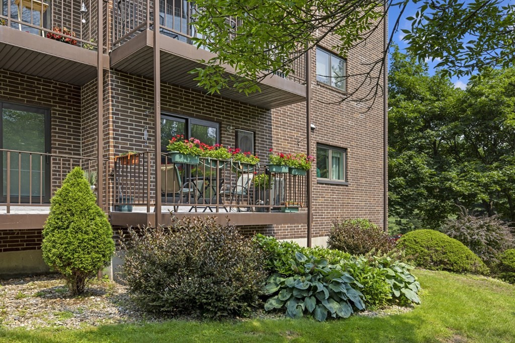 7 Ledgewood Way 4