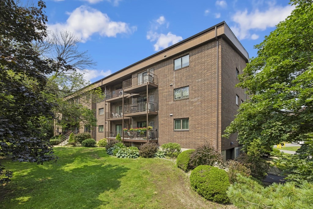 7 Ledgewood Way 4