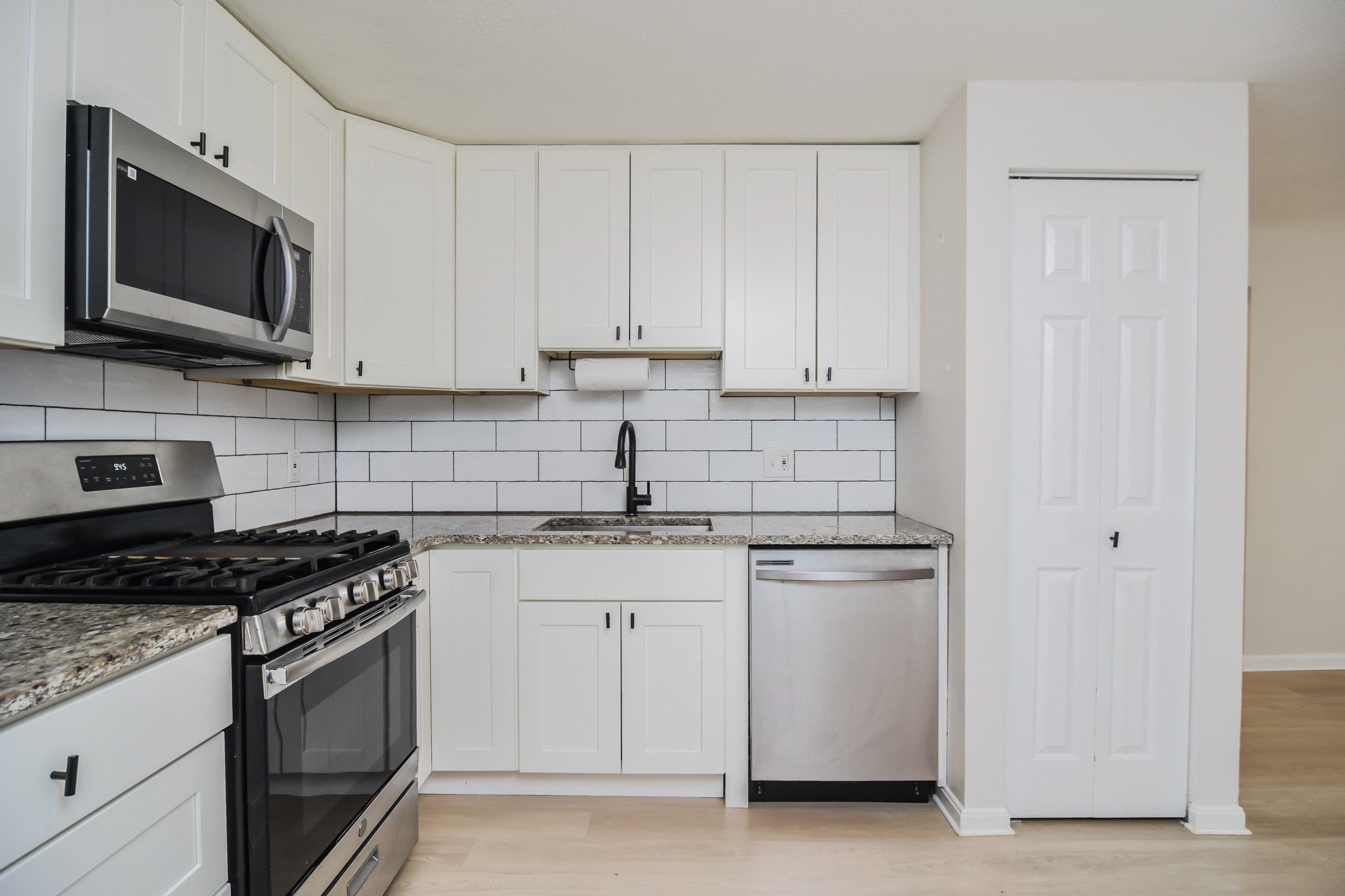 8 Kenmar Drive #55, Billerica, MA Photo #8