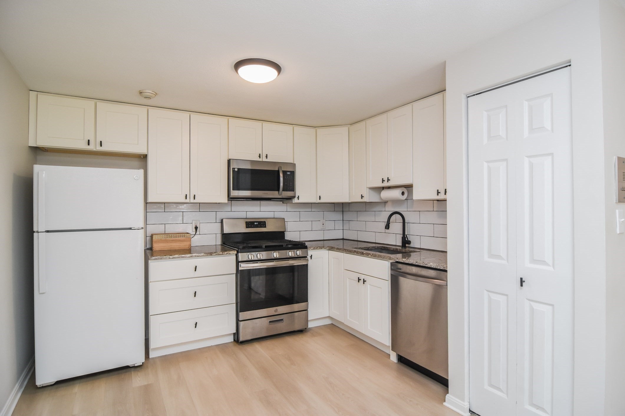 8 Kenmar Drive #55, Billerica, MA Photo #9