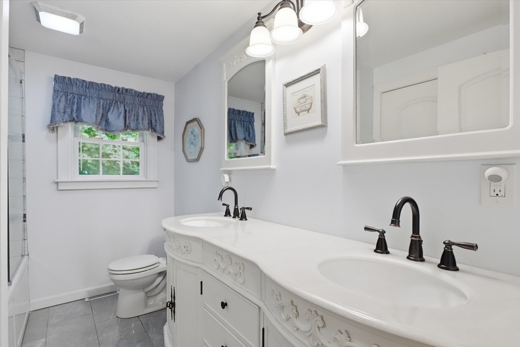 57 Hickory Rd, Leominster, MA, 57 Hickory Rd, Leominster, MA Photo #16