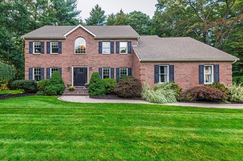 32 Bear Stump Circle Raynham MA 02767