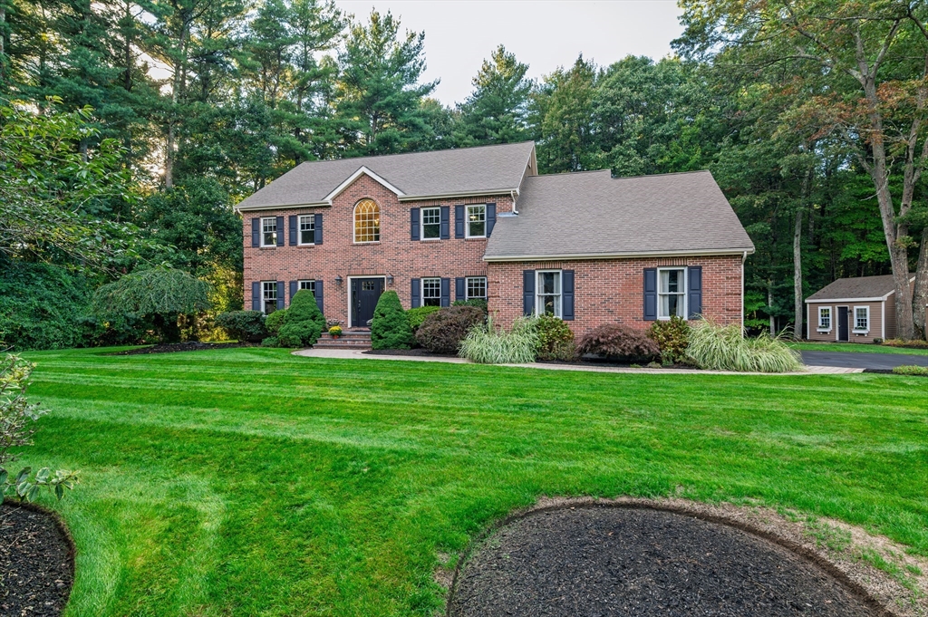 32 Bear Stump Circle