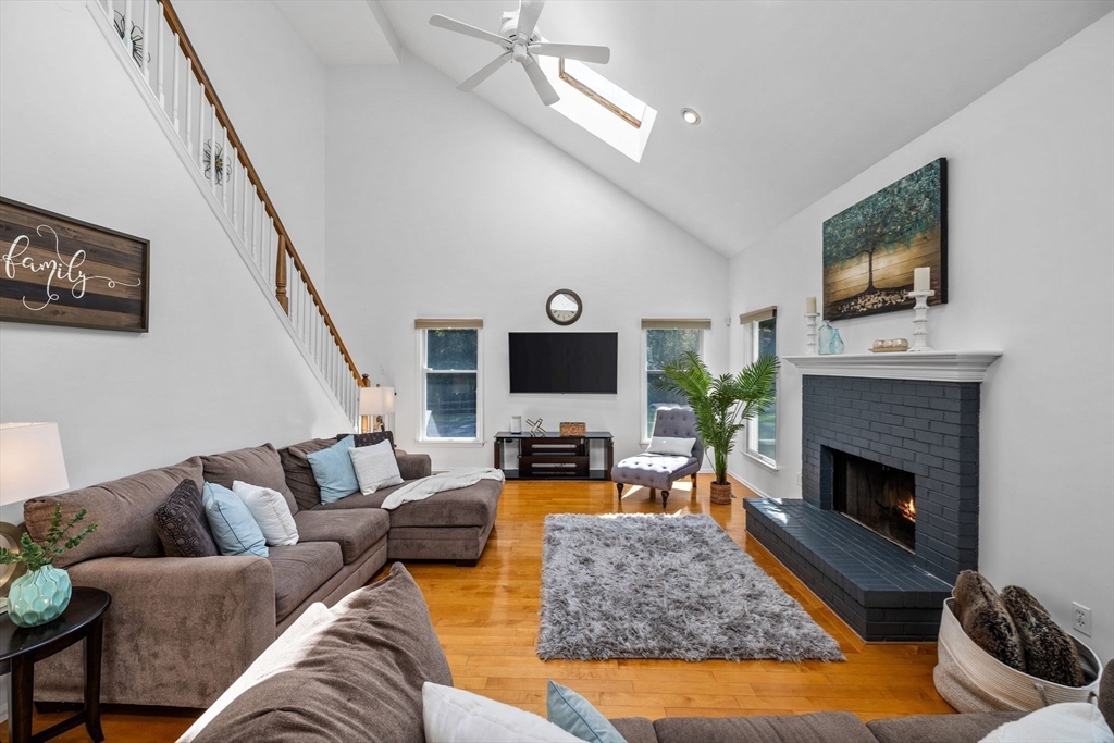 25 Ridge Way, North Andover, MA Photo #10