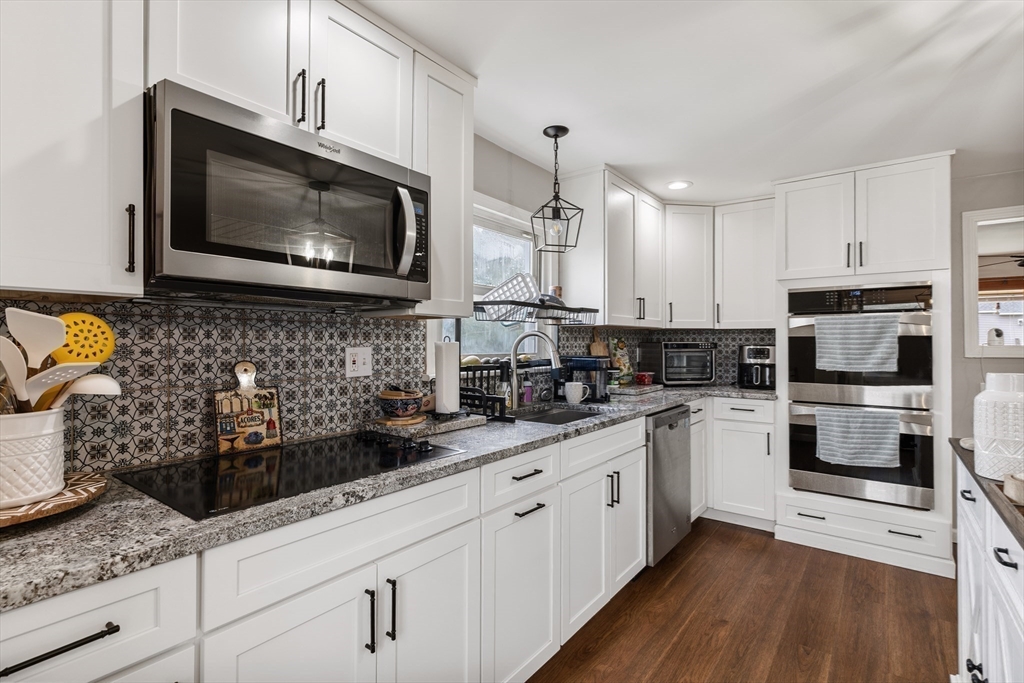 259 Jarry St, New Bedford, MA Photo #11