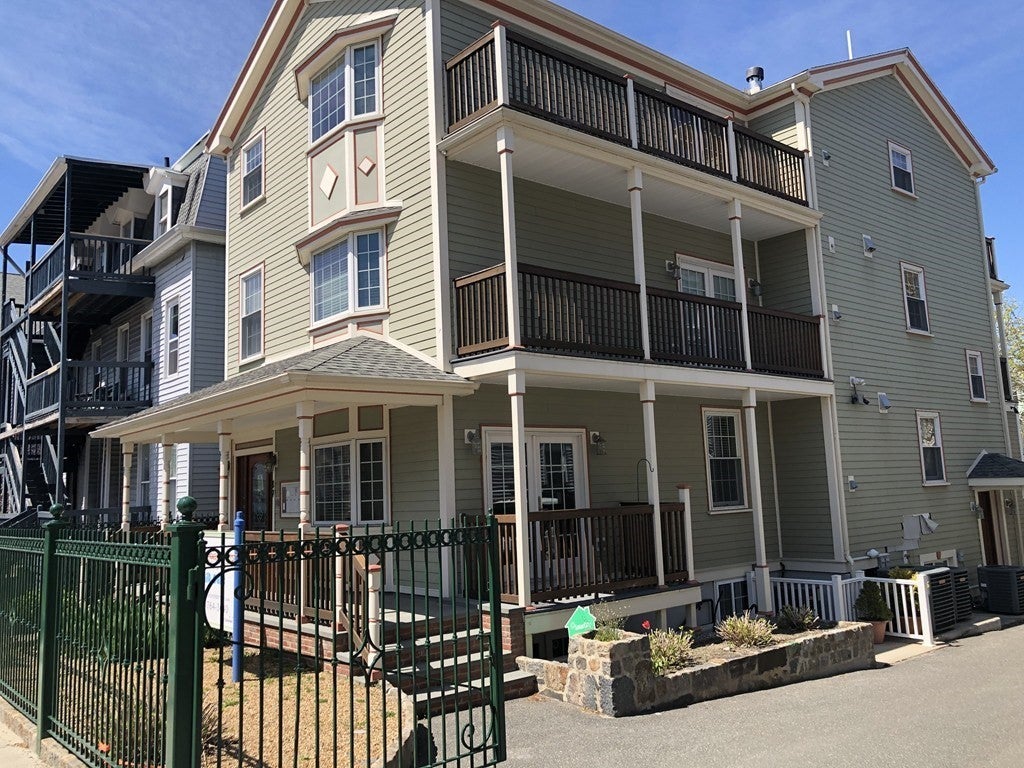 89 Pearl St #1, Somerville, MA, 89 Pearl St #1, Somerville, MA Photo #1