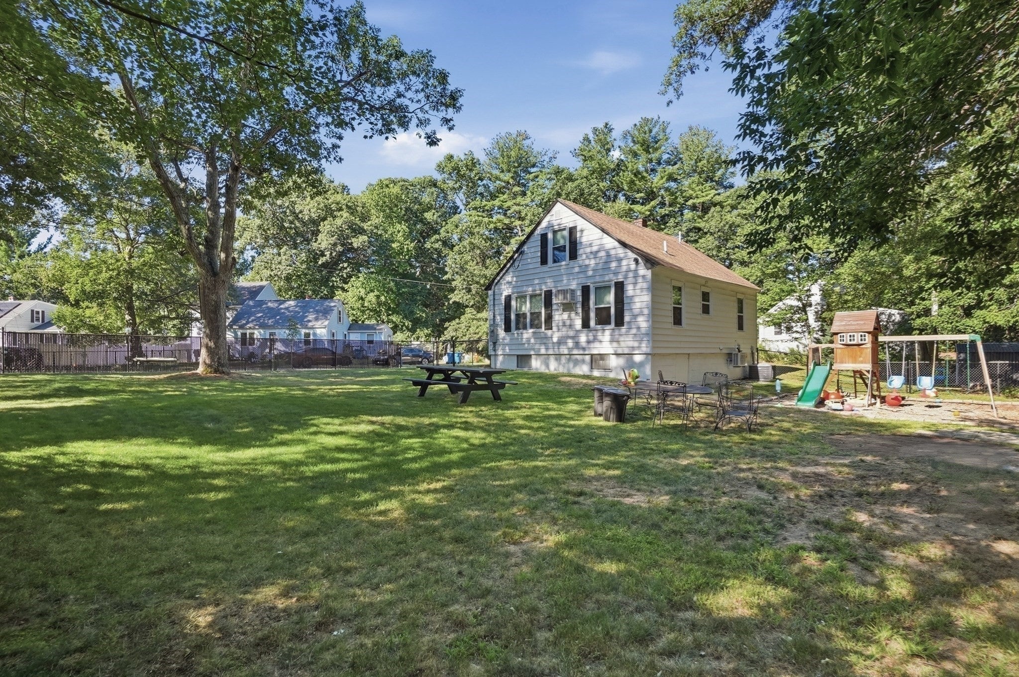 15 Miles Rd, Tewksbury, MA Photo #2