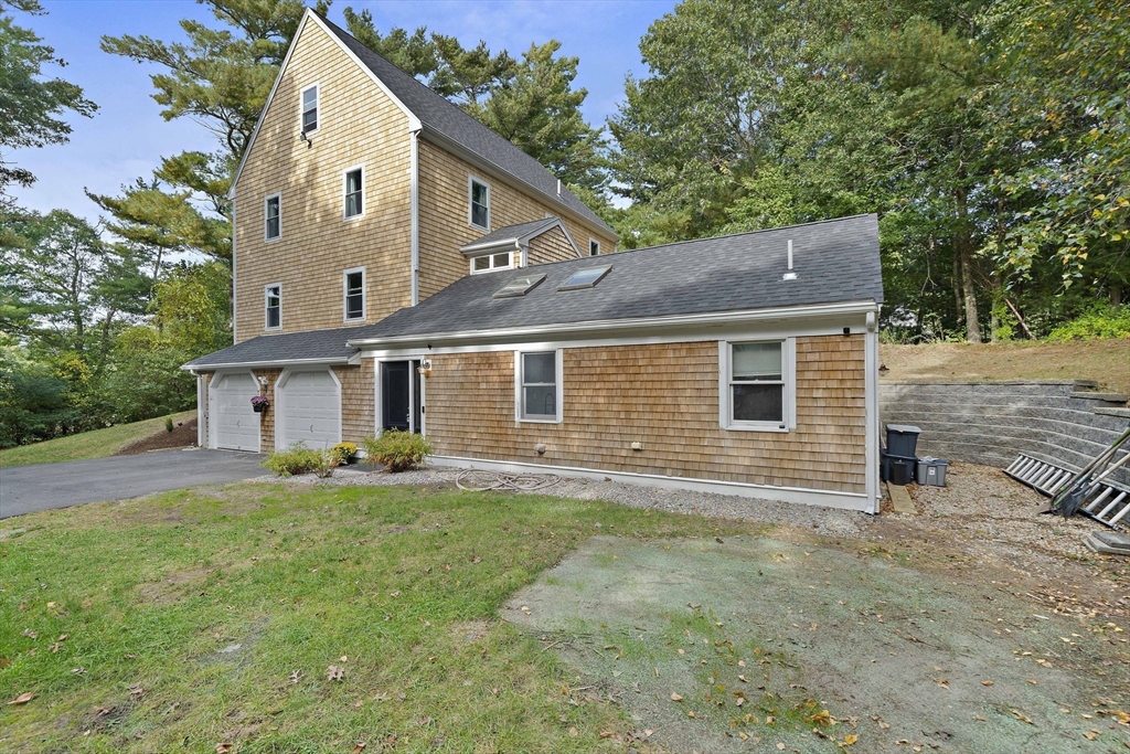 336 Billington St