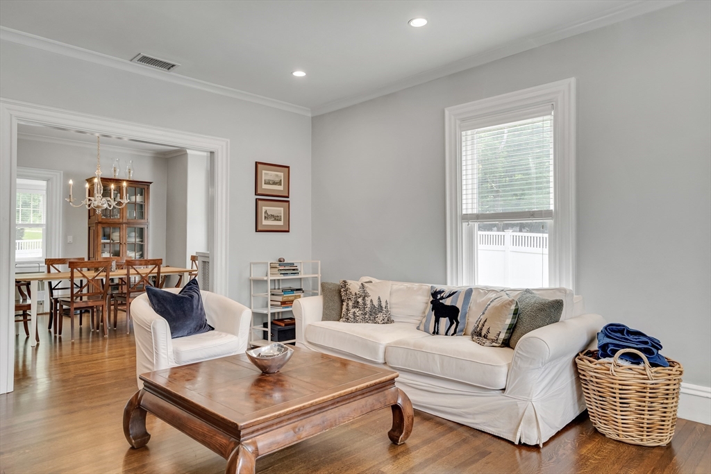 140 Mount Vernon St