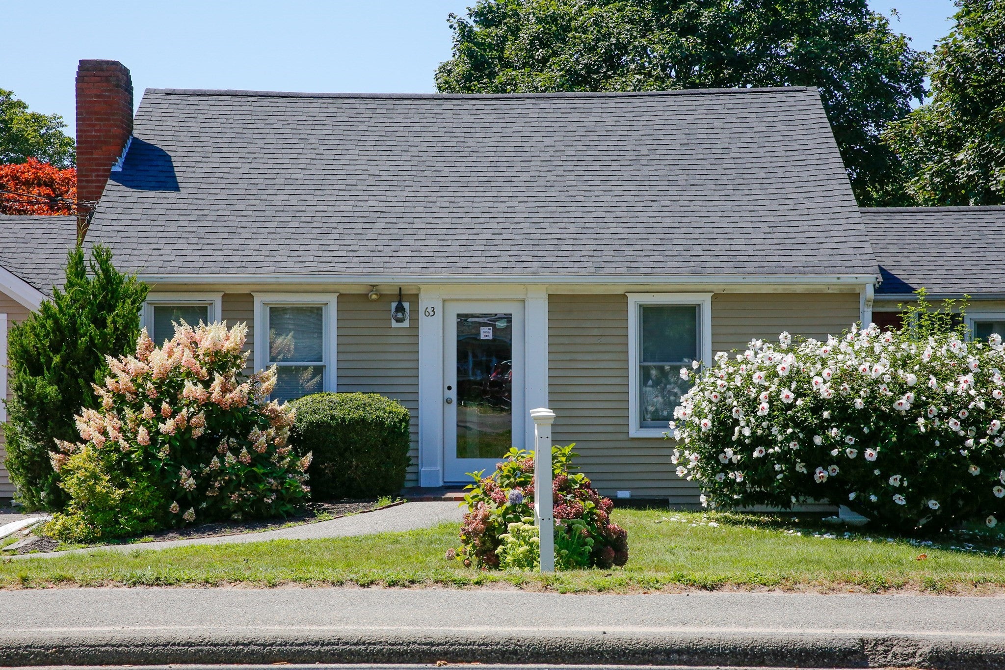 63 Crowell Rd