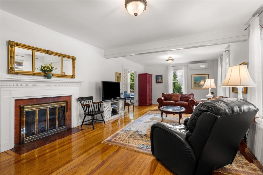 15 Beacon St